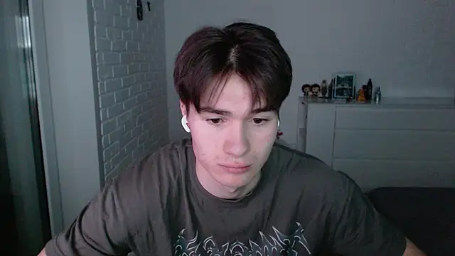 MarkusDean live sex cam