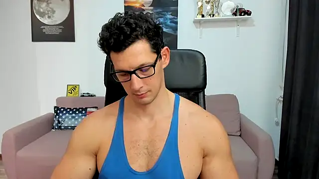 BrutusK08 live sex cam