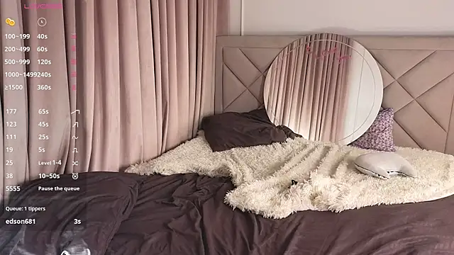 NormaCusson live sex cam