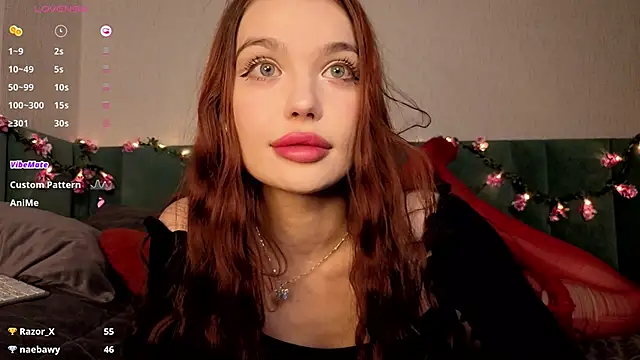 PrettyLilie live sex cam