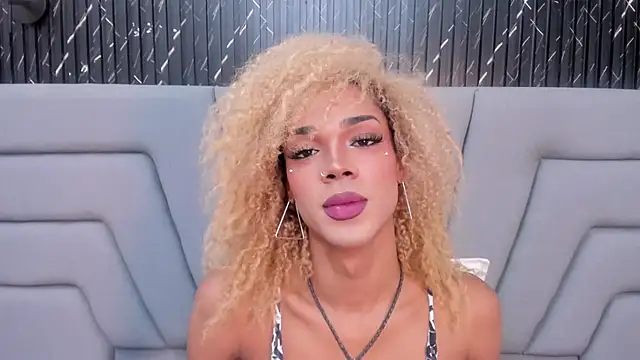 NaomiSteward live sex cam