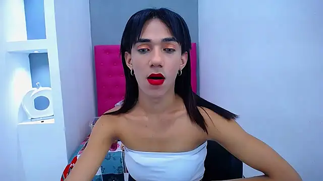 KatrinaQueen1 live sex cam