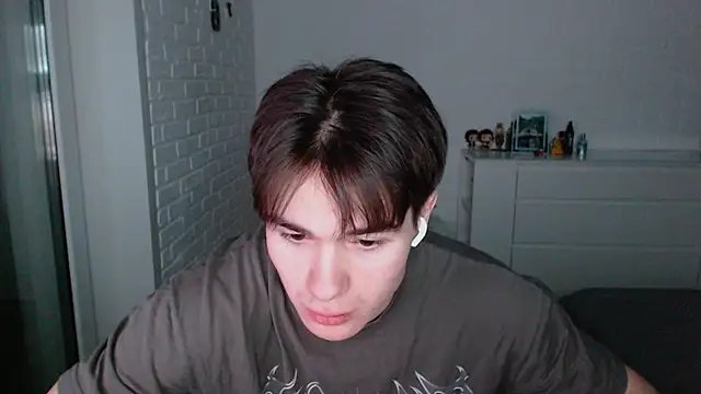 MarkusDean live sex cam