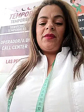 Mia-Glow live sex cam