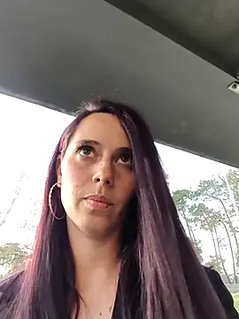 MickNanaa live sex cam