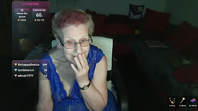 HeisseomaOriginal live sex cam