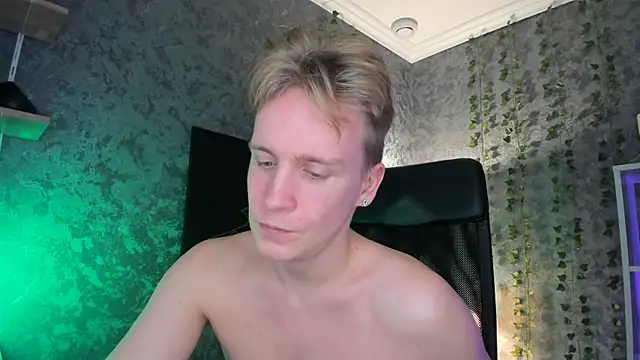 AlexxSweet live sex cam