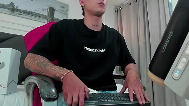 Damian23__ live sex cam