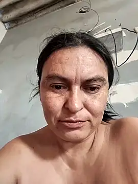 Horny-Mommy-Dirty live sex cam