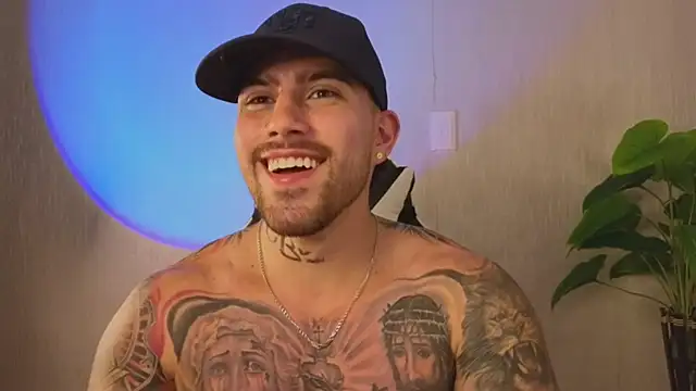 Ades_Lowe live sex cam