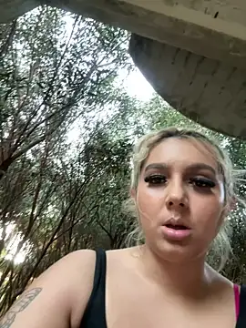 hotamanda01 live sex cam