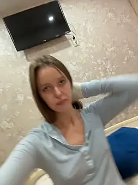 ElliRose live sex cam