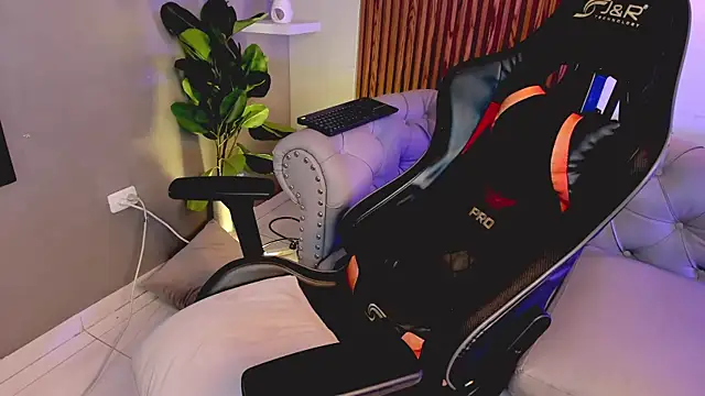 liam_collins21 live sex cam