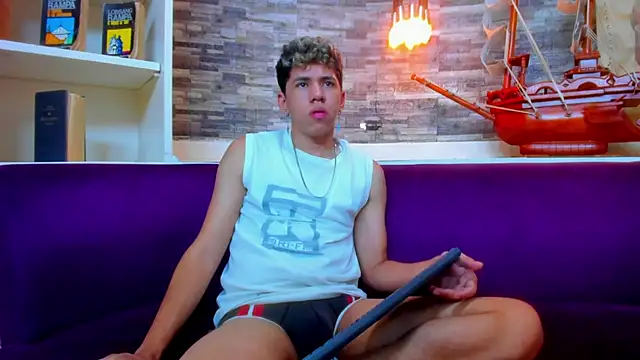 PoisonGuys live sex cam