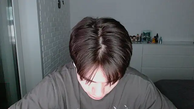 MarkusDean live sex cam