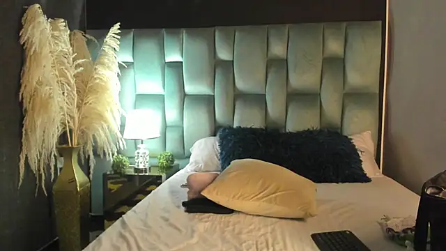 MeganR_ live sex cam