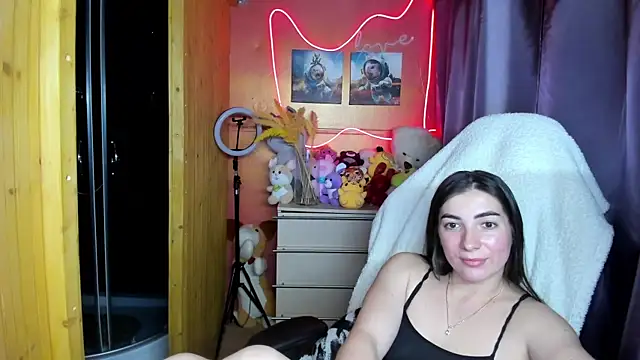 Fiery_Brunette_ live sex cam