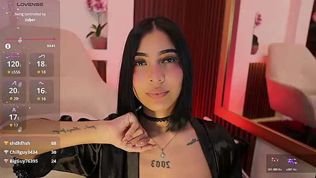 MaddyWattson live sex cam