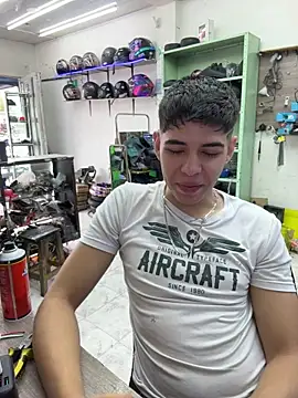 Stick_ledom live sex cam