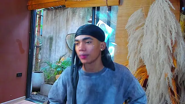 AlanCutee live sex cam