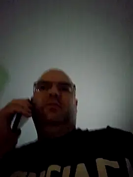 Andrew1900529 live sex cam