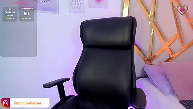 ChloeHarper_ live sex cam