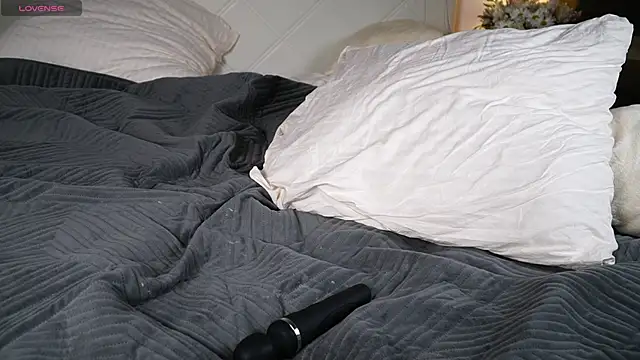 KaeliaScorch live sex cam