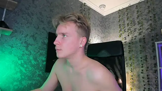 AlexxSweet live sex cam