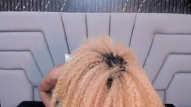 NaomiSteward live sex cam