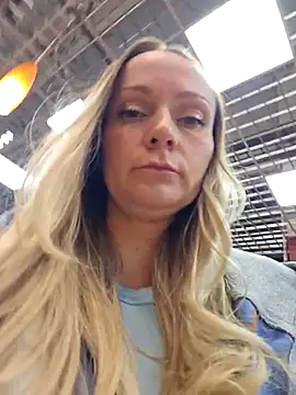 Bondgirl_013 live sex cam