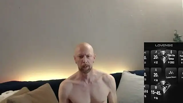 MaxRouger live sex cam