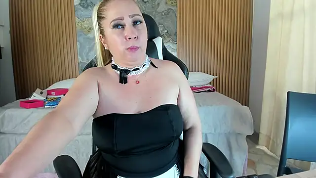 Danna_topless live sex cam