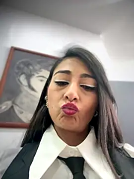 _Bella-Office1 live sex cam