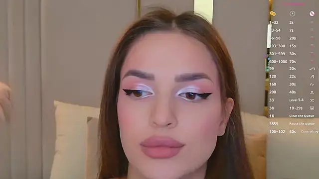 BellaHalles live sex cam