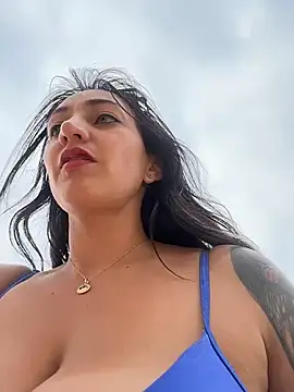 Ninabigtitied live sex cam