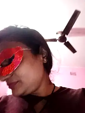 Gullapi live sex cam