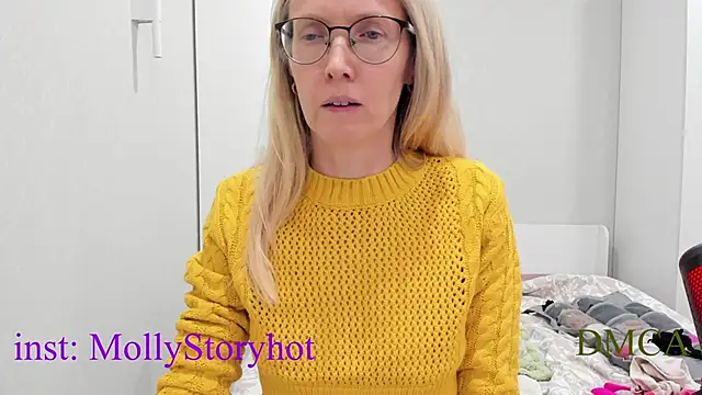 MollyStory live sex cam
