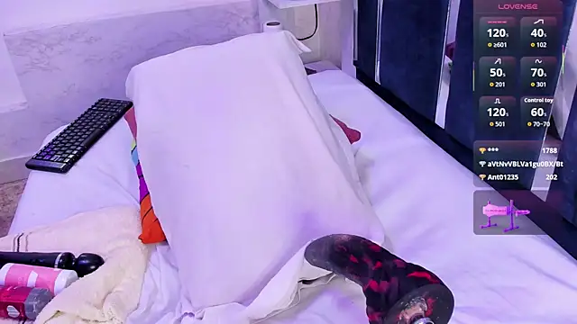 VeronicaRyan live sex cam