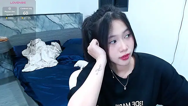 brianna-spanks live sex cam