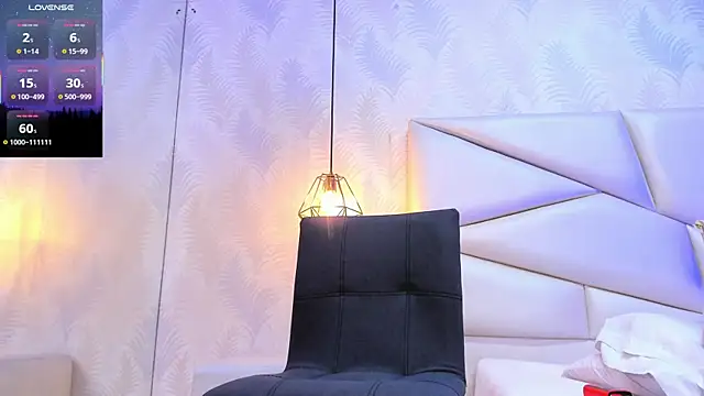 laurettedela_rouse live sex cam