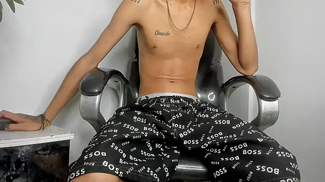 LittleFiree live sex cam