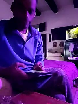 KeptupInosine live sex cam