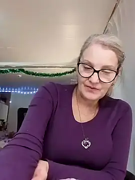 irinamaux live sex cam