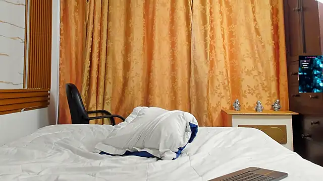 ChoreyTaiylor live sex cam