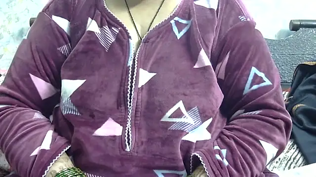 Kavya_XX live sex cam