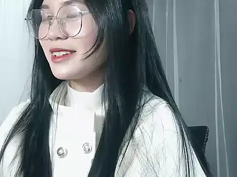 Nunaa18 live sex cam