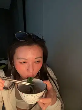 haiyan125216 live sex cam