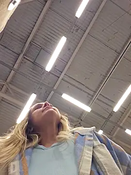 Bondgirl_013 live sex cam