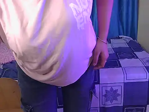 priya-kumari22 live sex cam