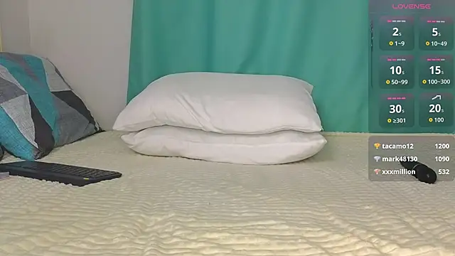 Molliblum live sex cam